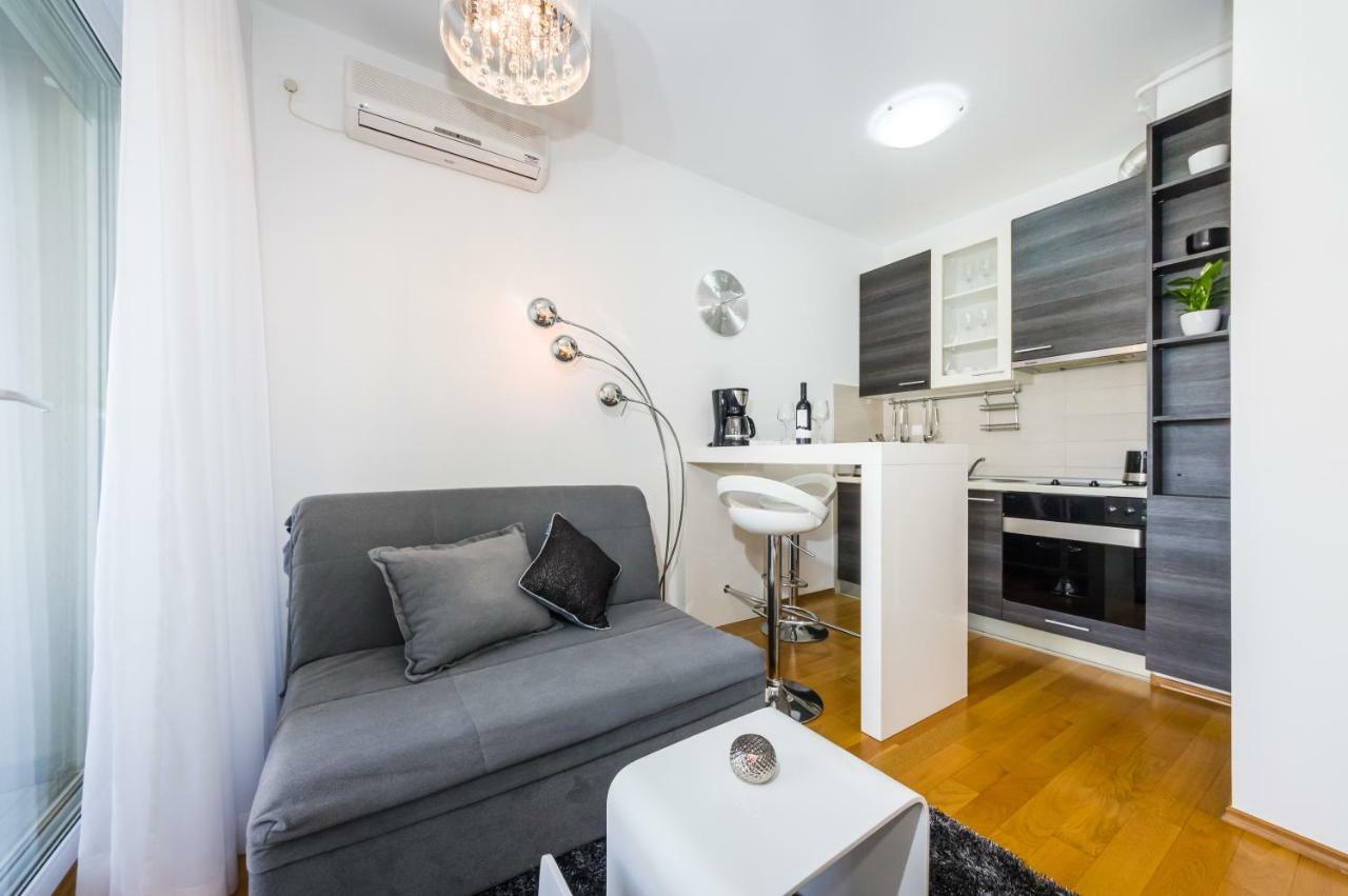 Studio Apartment K & K With Free Garage Zadar Eksteriør billede